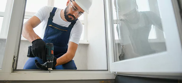 Replace Broken Window Pane in Ocoee, FL
