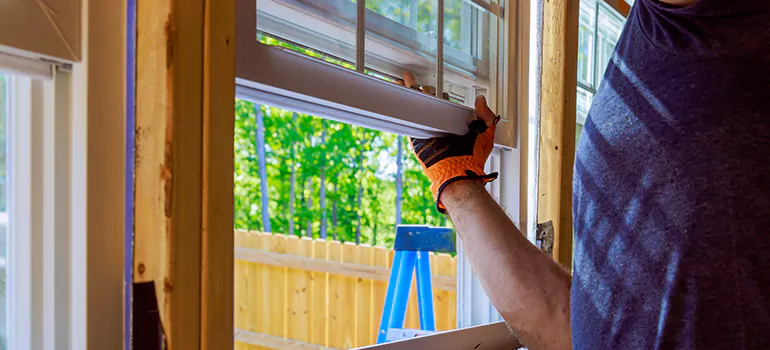 >Bay Window Curtain Rail Track in Ocoee, FL