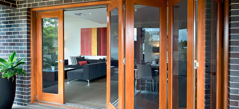 Folding Door Panel Repair in Ocoee, FL