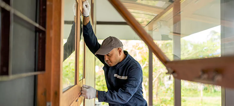 Double Hung Vinyl Window Sash Replacement in Ocoee, FL